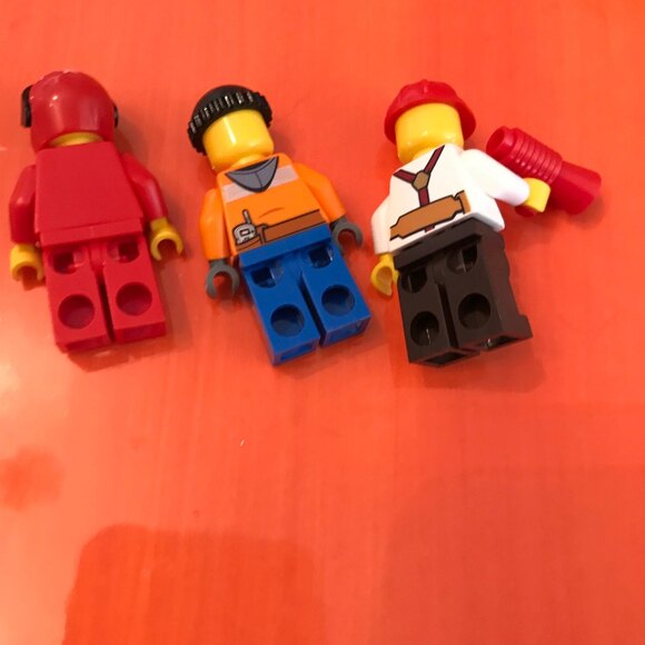 Minifigures LEGO Lot of 3 CITY/TOWN Excellent Condition Bonus Pieces FREE SHIP - Picture 2 of 11